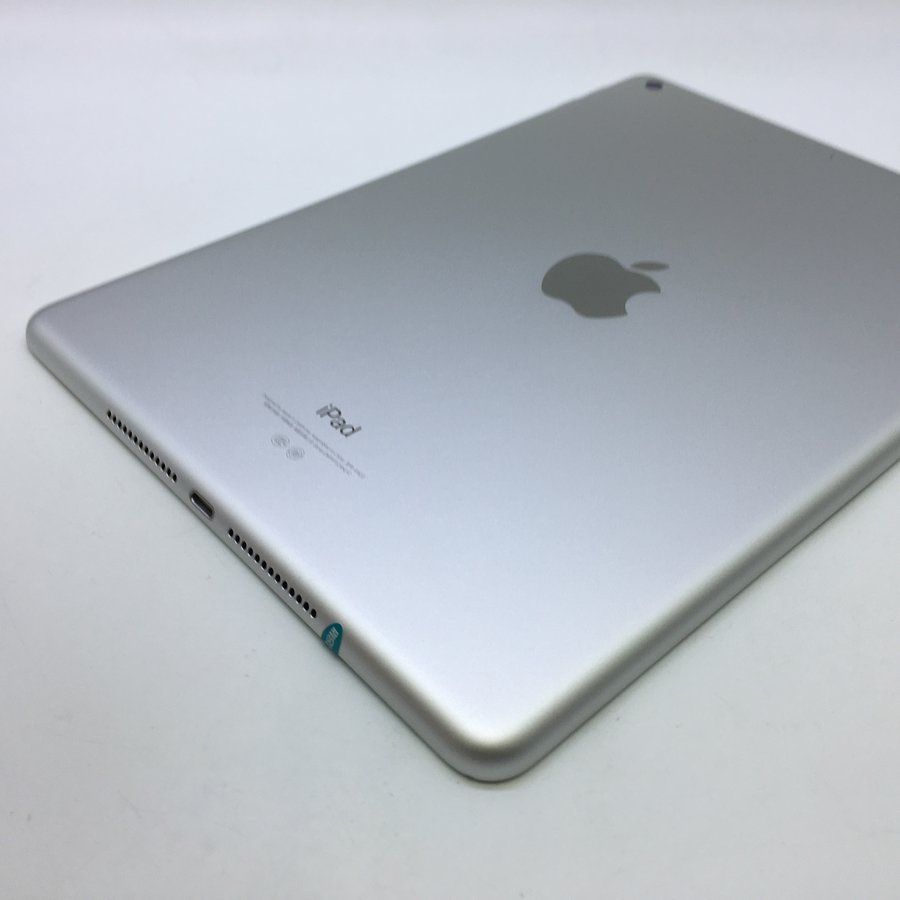 苹果【ipad 2017款 9.7英寸】wifi版 银色 32g 国行 95成新