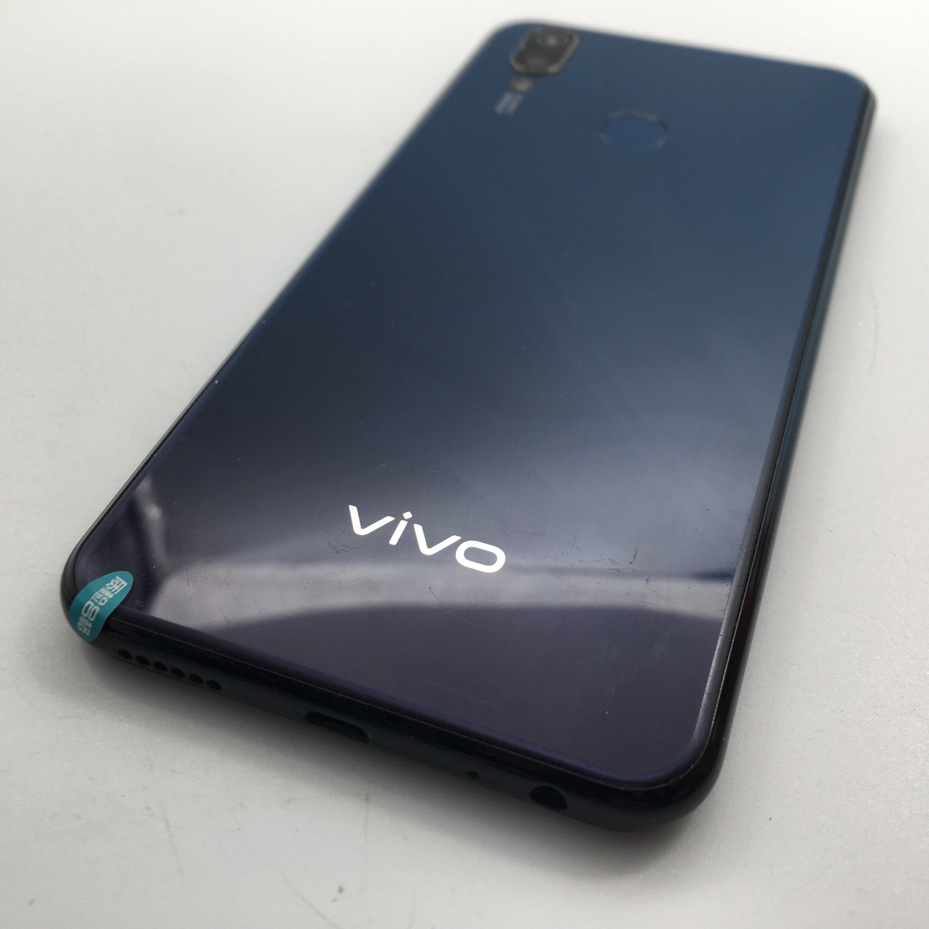 vivo【y3 标准版】全网通 蓝色 3g/64g 国行 9成新