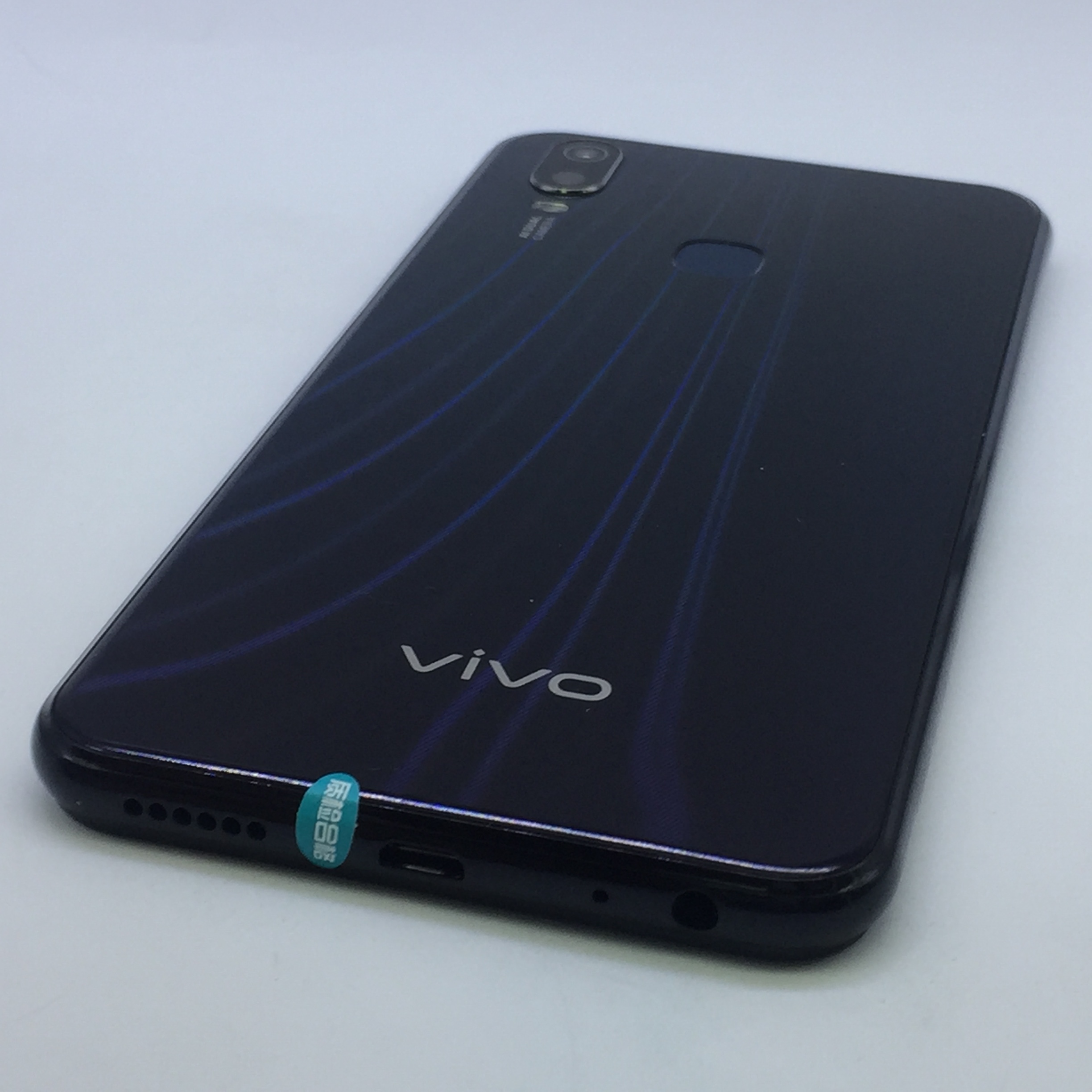 vivo【y3 标准版】全网通 蓝色 3g/64g 国行 99成新