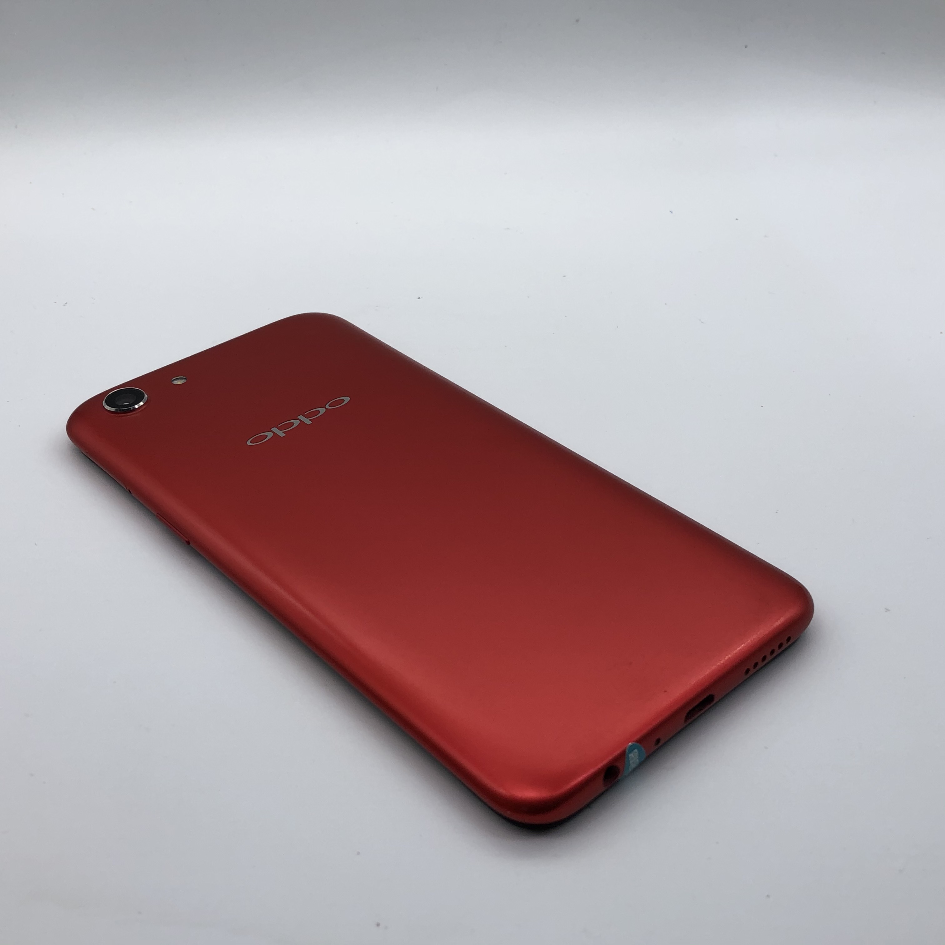 官方质检8成新及以下 全网通 32g 国行 红色 oppo a83