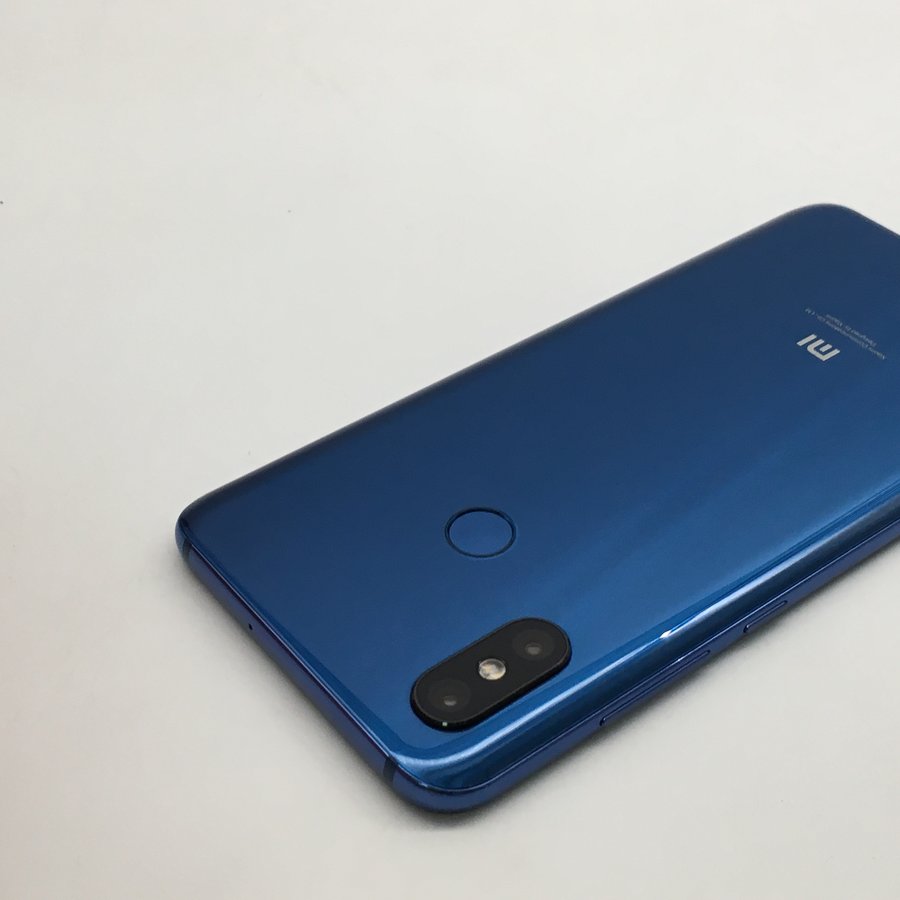 小米【小米8】全网通 蓝色 6g/64g 国行 9成新