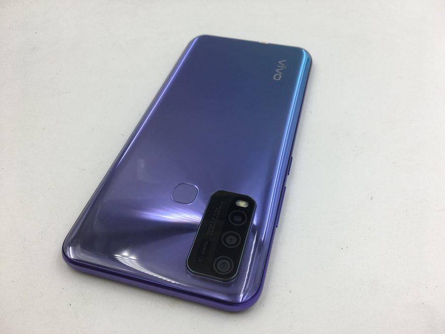vivo【y50】全网通 流光银 8g/128g 国行 95成新