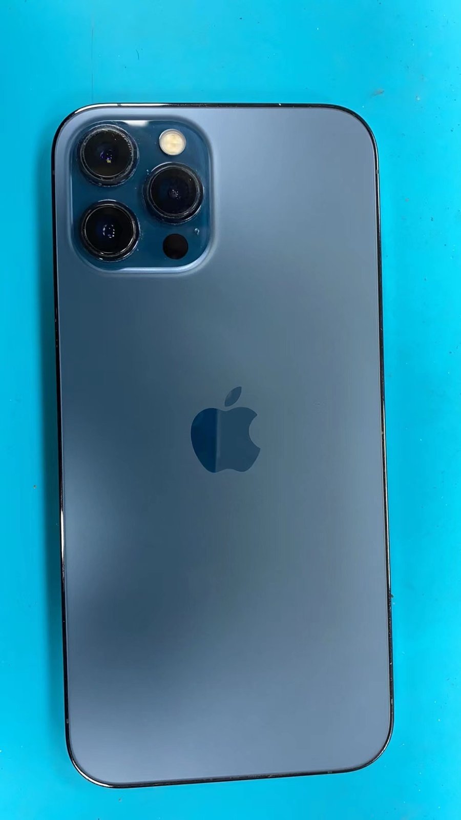 苹果12pro海蓝色实图图片