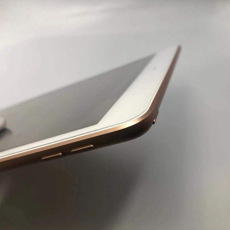 苹果【ipad8 10.2英寸 20款】wifi版 金色 32g 国行 95新