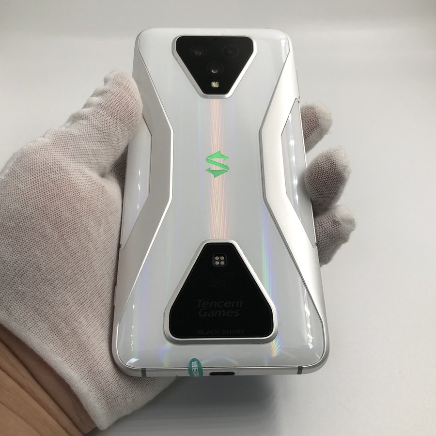 小米黑鲨35g5g全网通星辰银8g128g国行95新