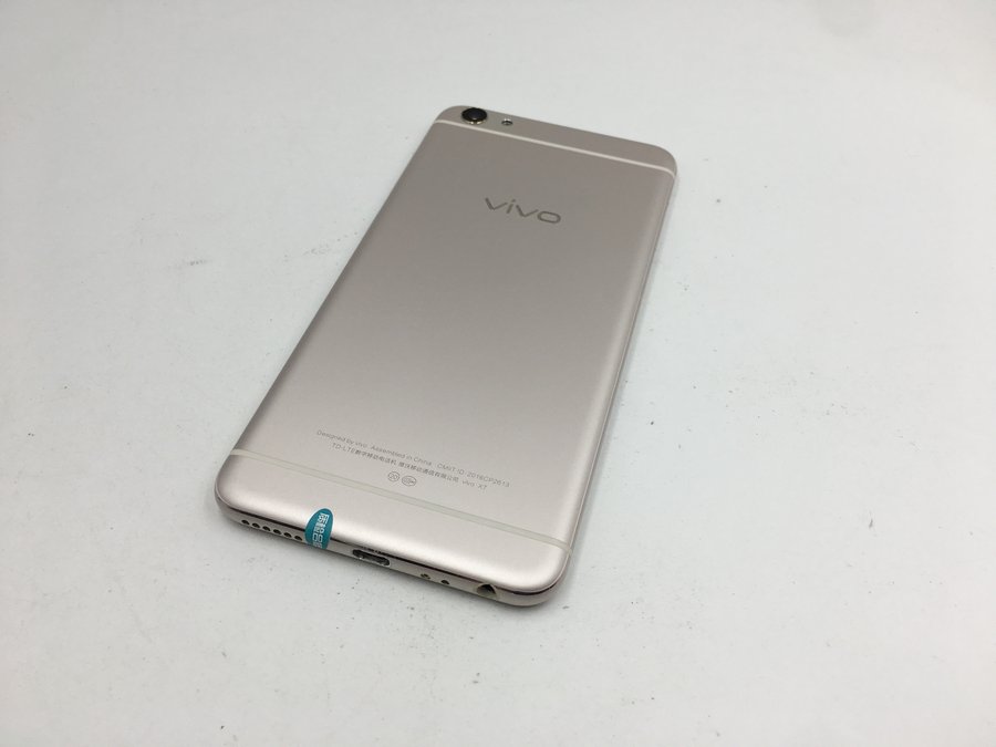 vivo【x7】全网通 金色 64g 国行 9成新
