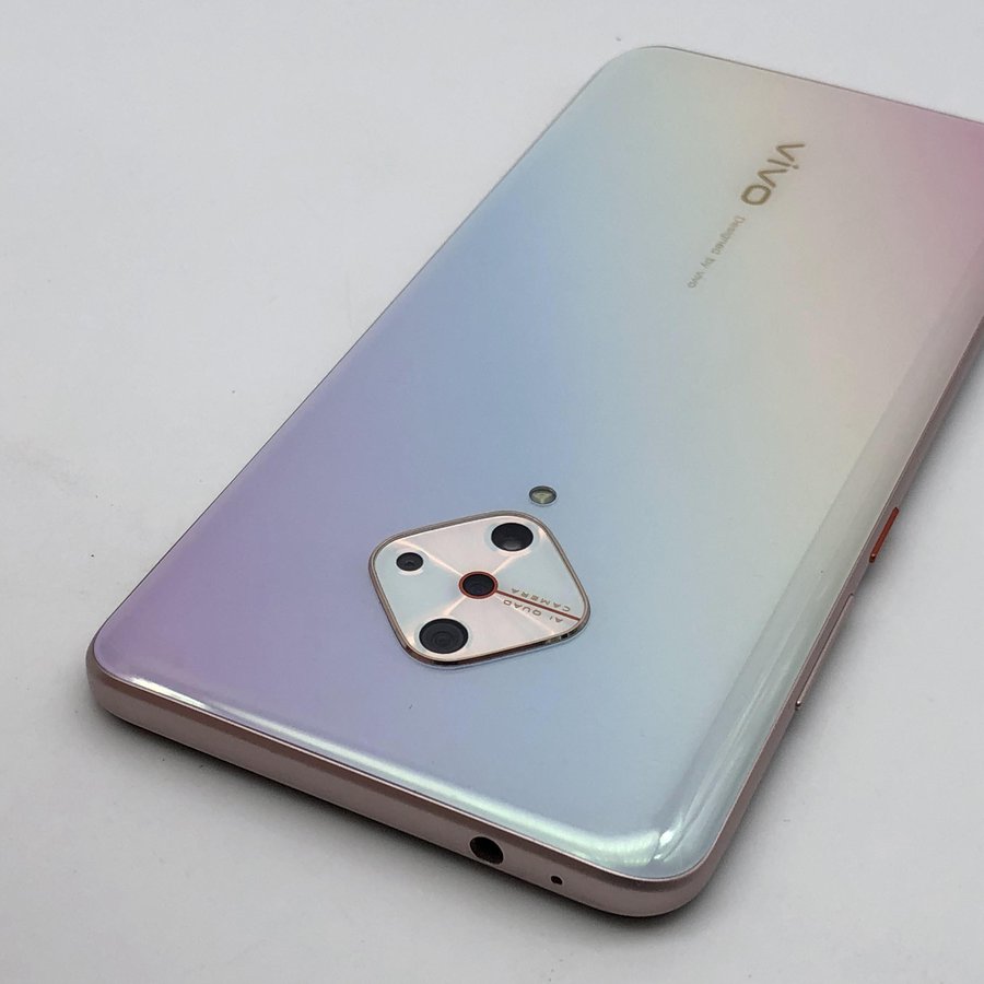 vivo【y9s】全网通 幻彩晴空 8g/128g 国行 8成新