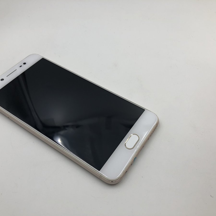 vivo【x7】全网通 金色 64g 国行 8成新