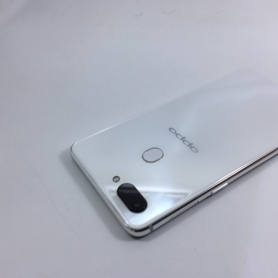oppor15全网通白色6g128g国行9成新