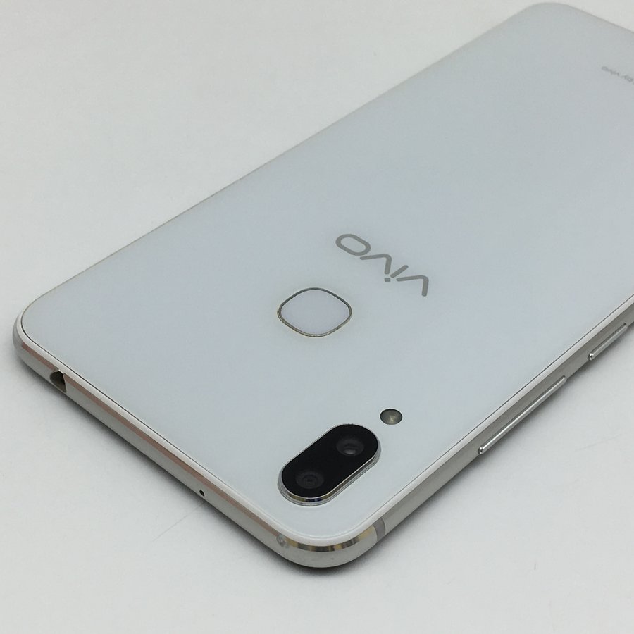 vivo【x21i】全网通 白色 6g/64g 国行 7成新 真机实拍