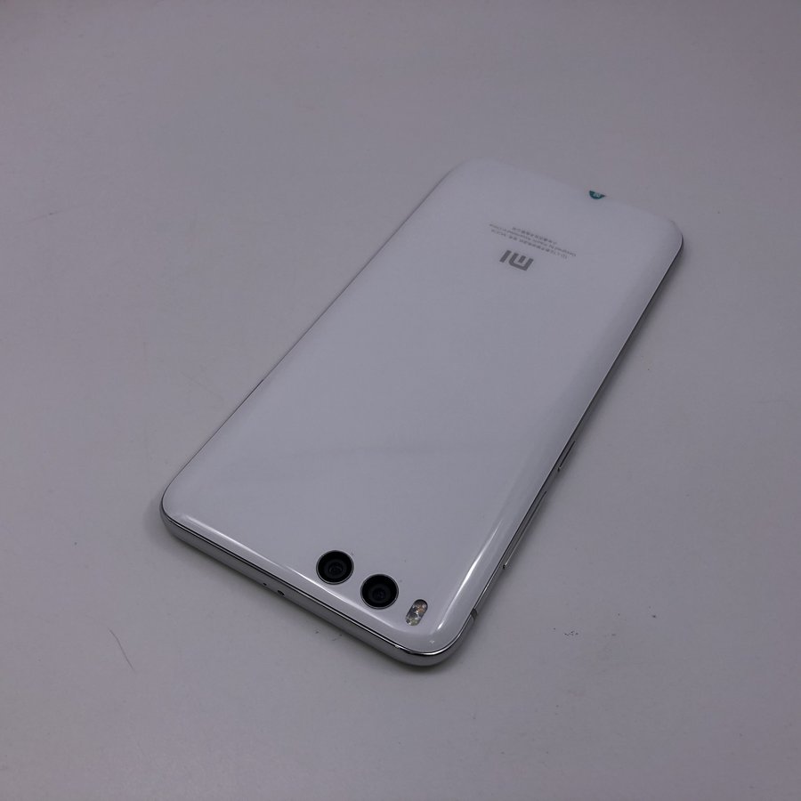 小米【小米6】全网通 白色 6g/64g 国行 8成新