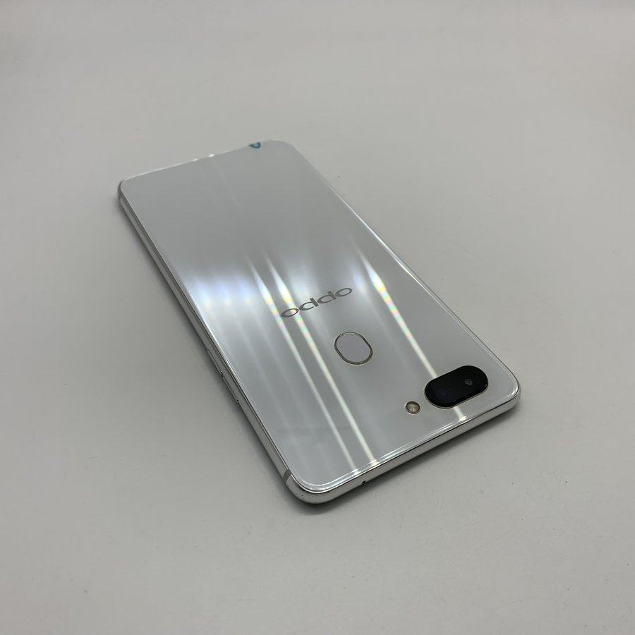 oppo【r15】全网通 白色 6g/128g 国行 9成新