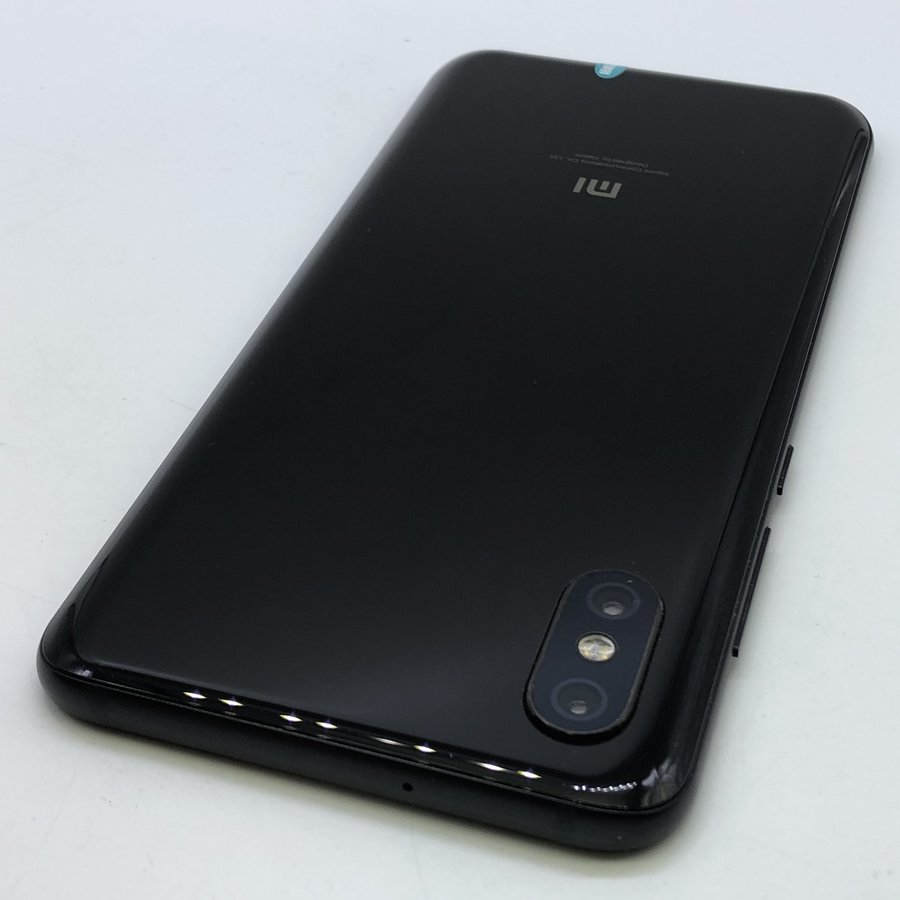 小米【小米8屏幕指纹版】全网通 黑色 6g/128g 国行 8成新