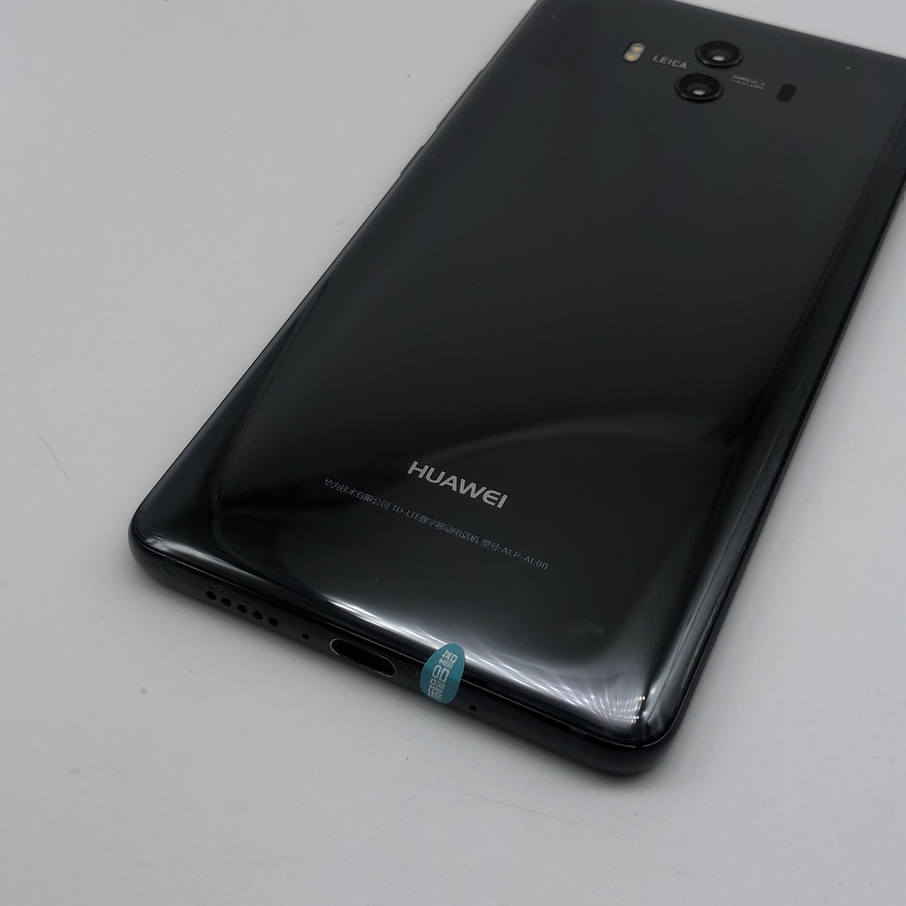 华为【mate10】全网通 亮黑色 64g 国行 8成新