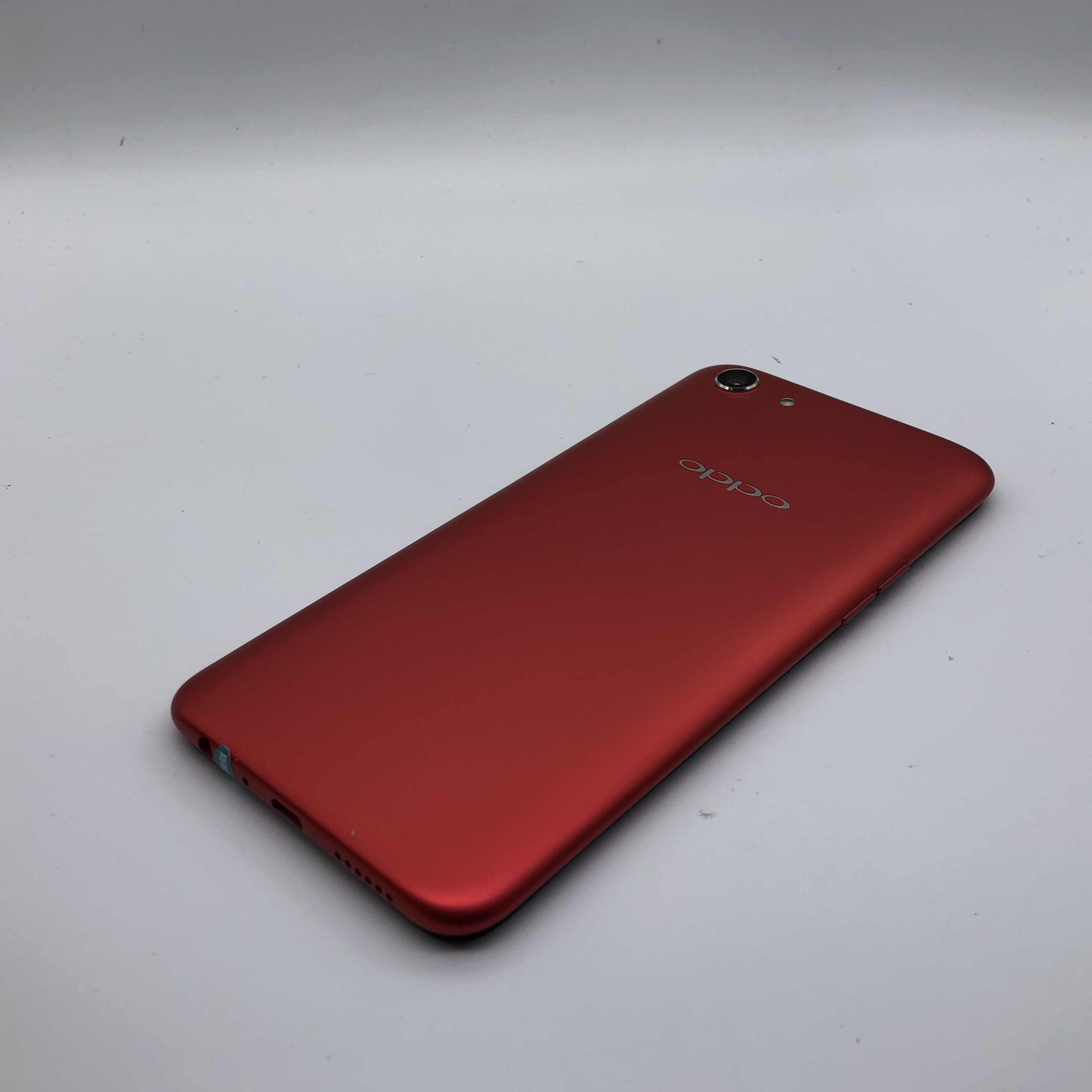 oppo【a1】全网通 红色 3g/32g 国行 99成新