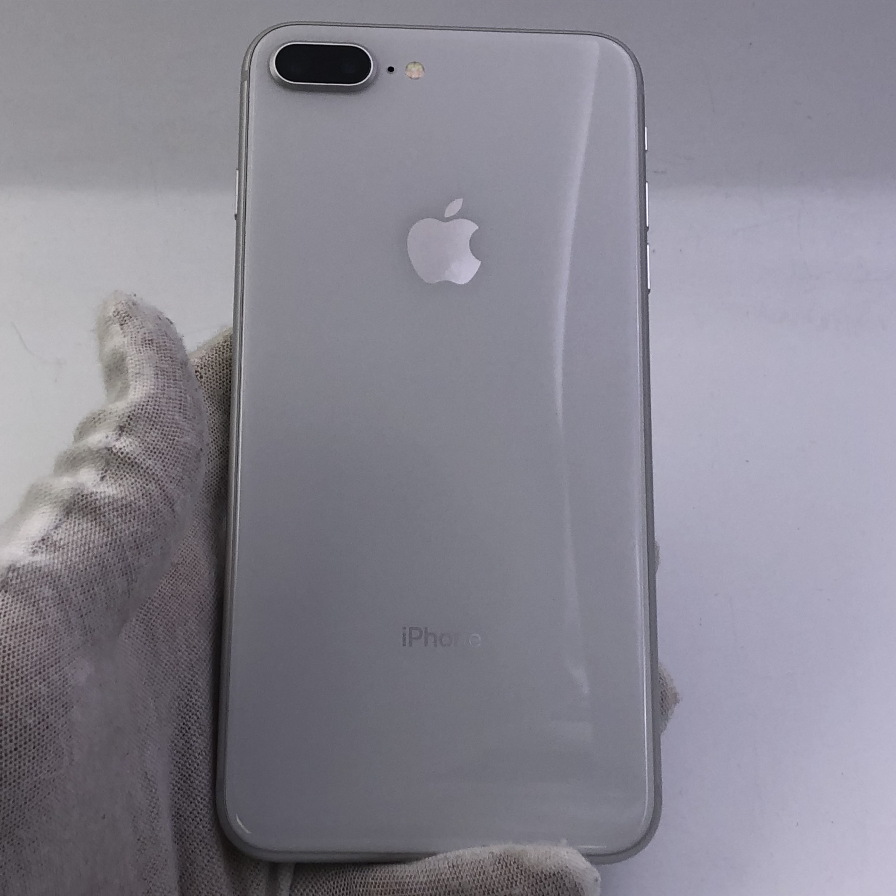 苹果【iphone 8 plus】全网通 银色 256g 国行 95新