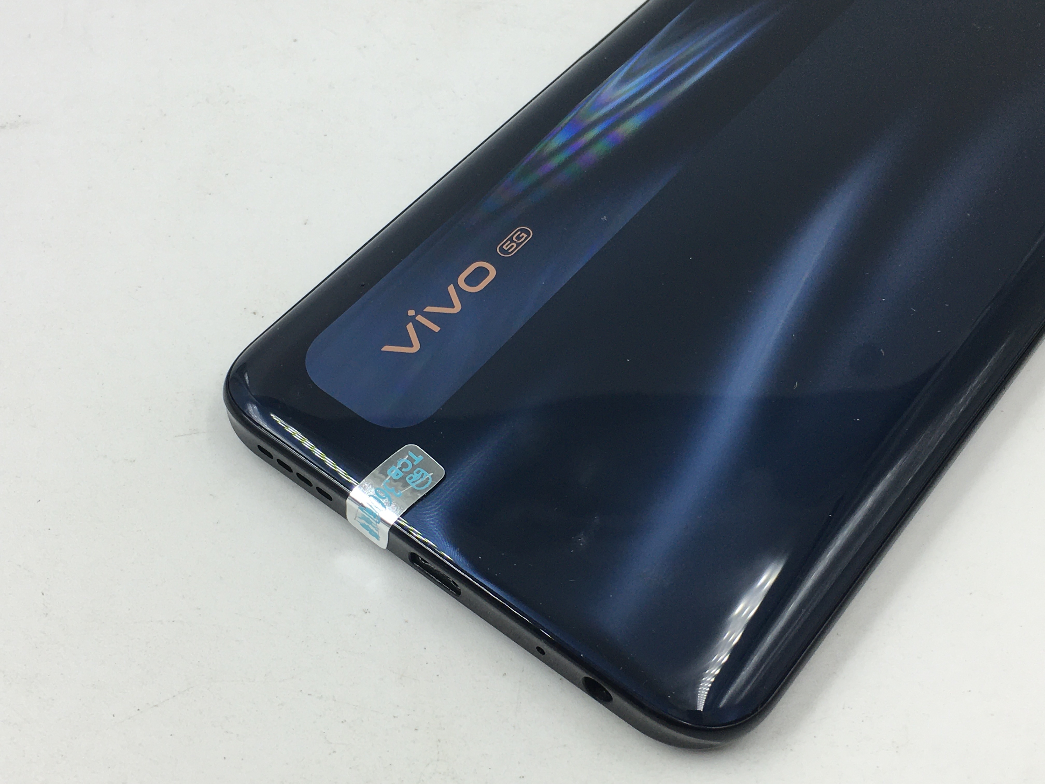 vivo【y70s(5g版)】5g全网通 月影黑 8g/128g 国行 9成新