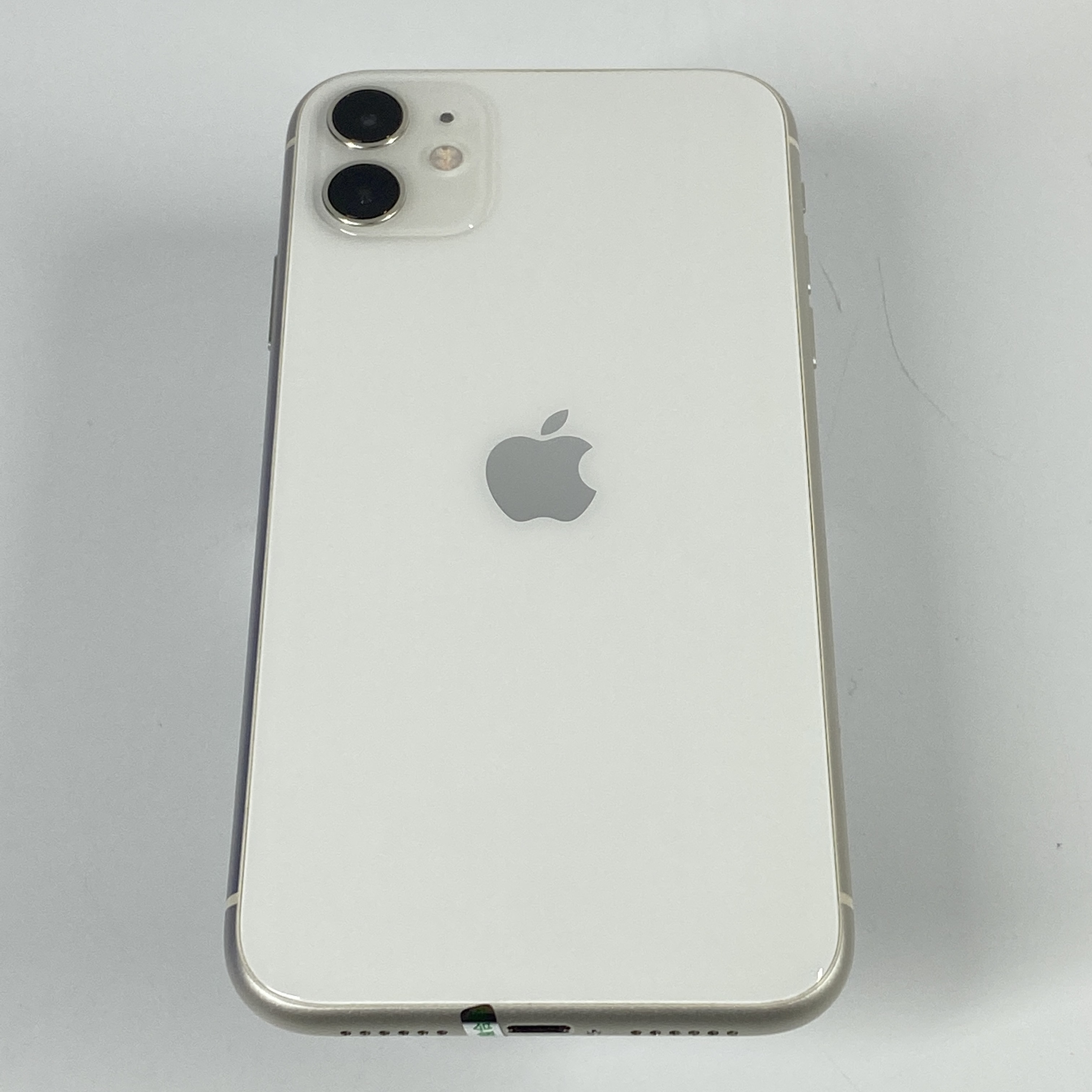 苹果【iPhone 11】4G全网通 白色 64G 国行 8成新 真机实拍