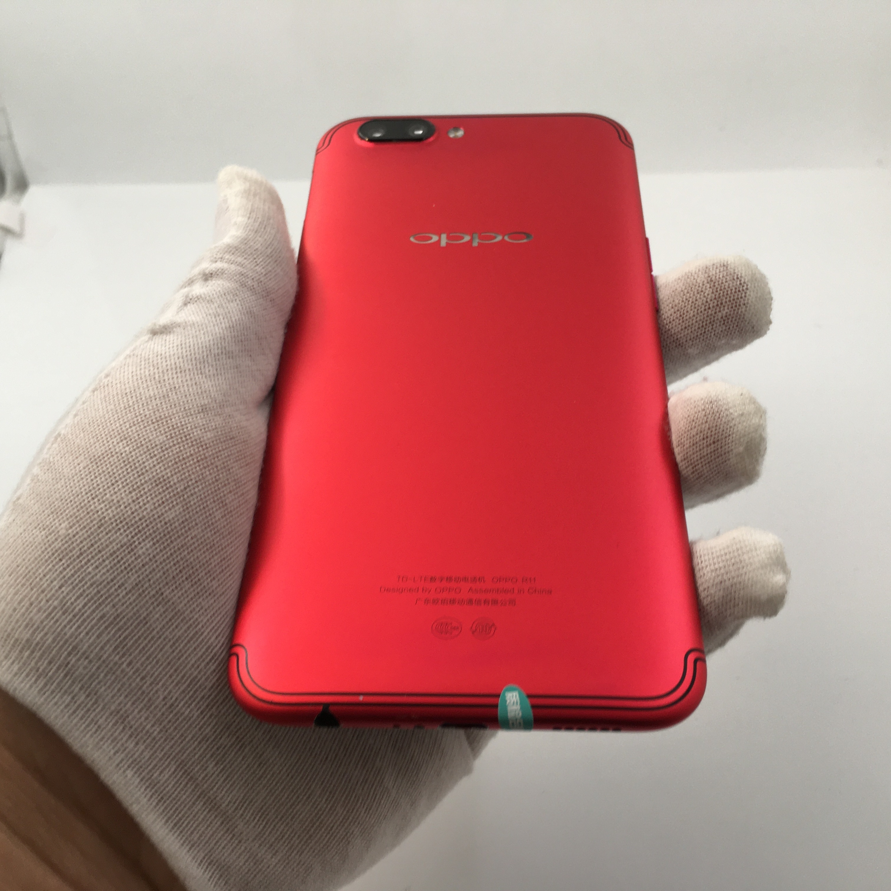 oppo【r11】全网通 红色 4g/64g 国行 8成新