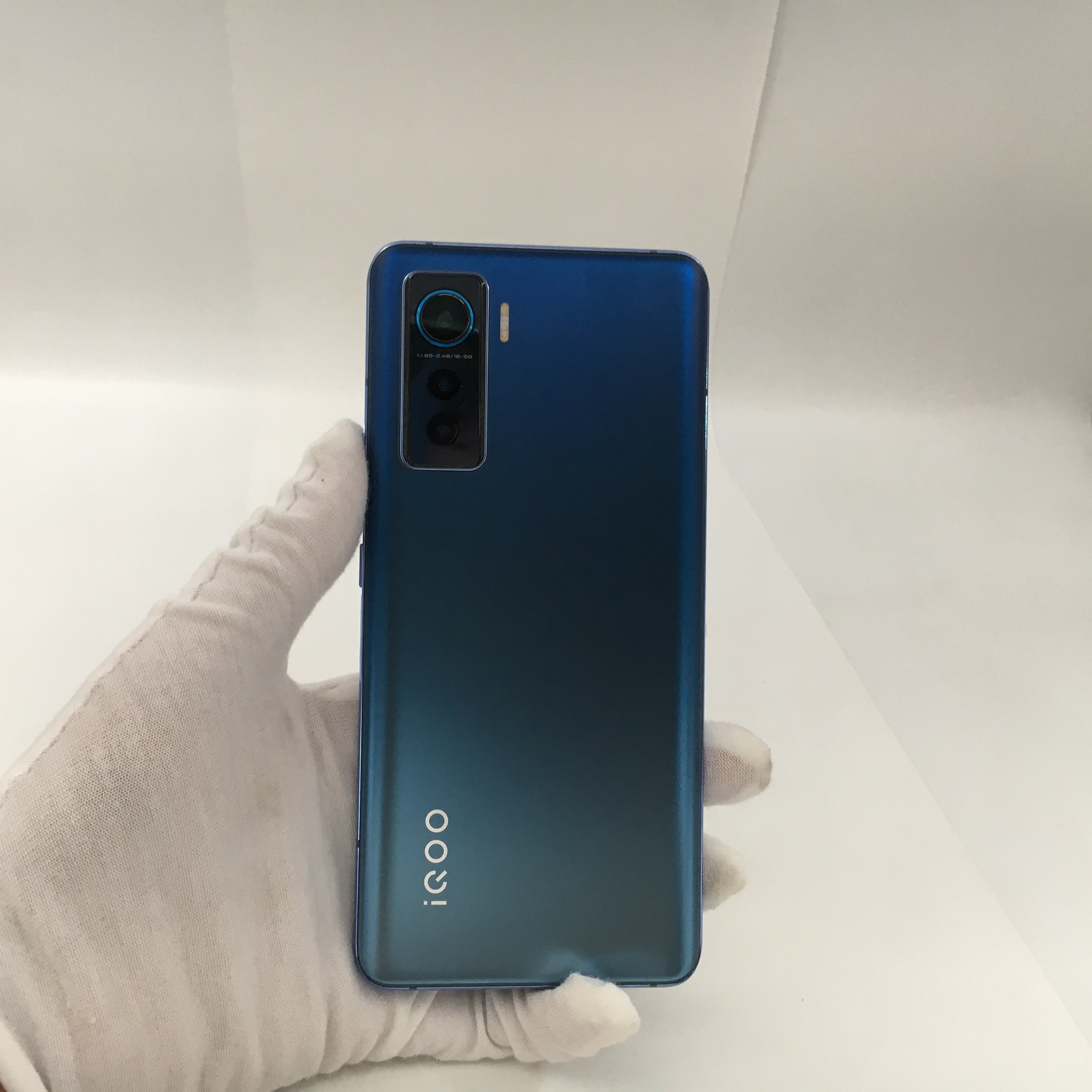 vivo【iqoo 5】5g全网通 星溯 12g/128g 国行 8成新