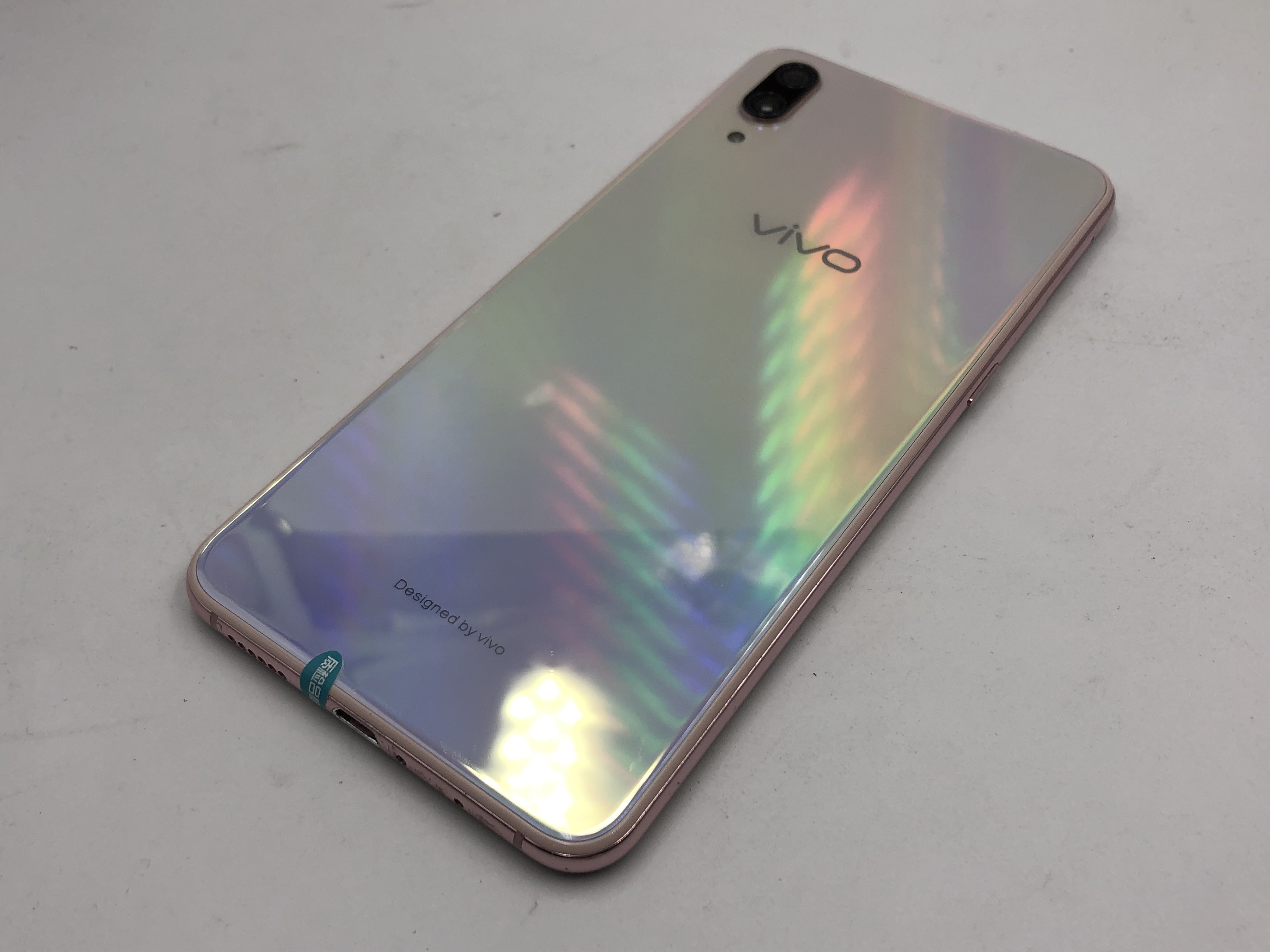 vivo【vivo x23 幻彩版】移动 4g/3g/2g 北极晨曦 6g/128g 国行 9成新