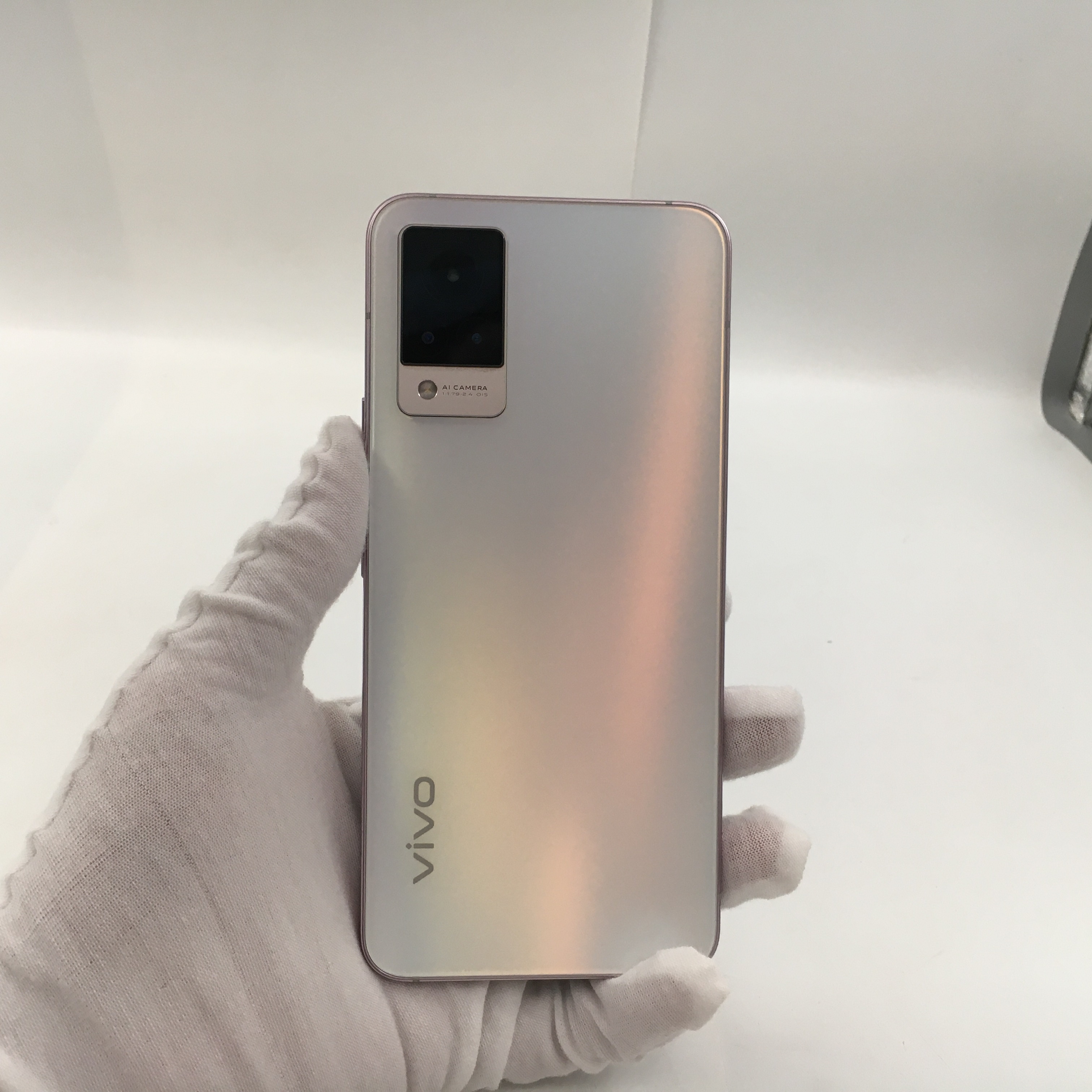 vivo【s9 5g】5g全网通 朝露白 8g/128g 国行 8成新