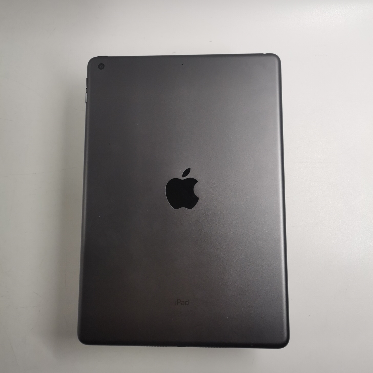 苹果【iPad8 10.2英寸 20款】WIFI版 深空灰 128G 国行 95新 