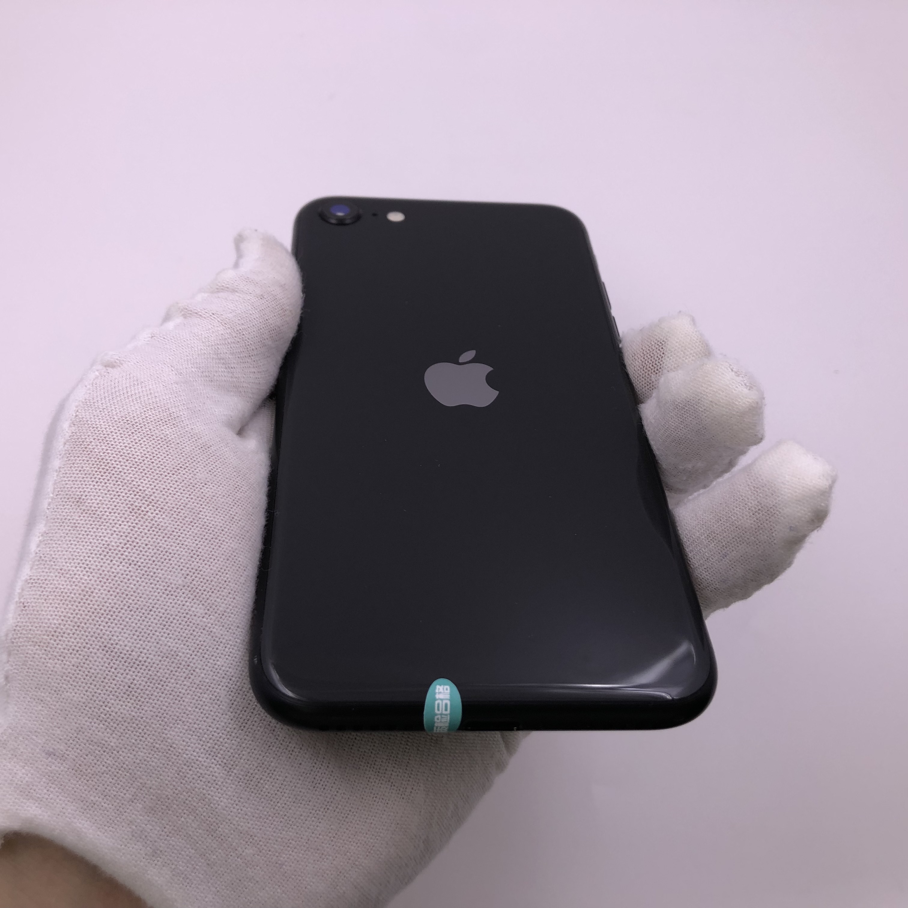 官方质检9成新 黑色 64g 国行 4g全网通 苹果 iphone se2