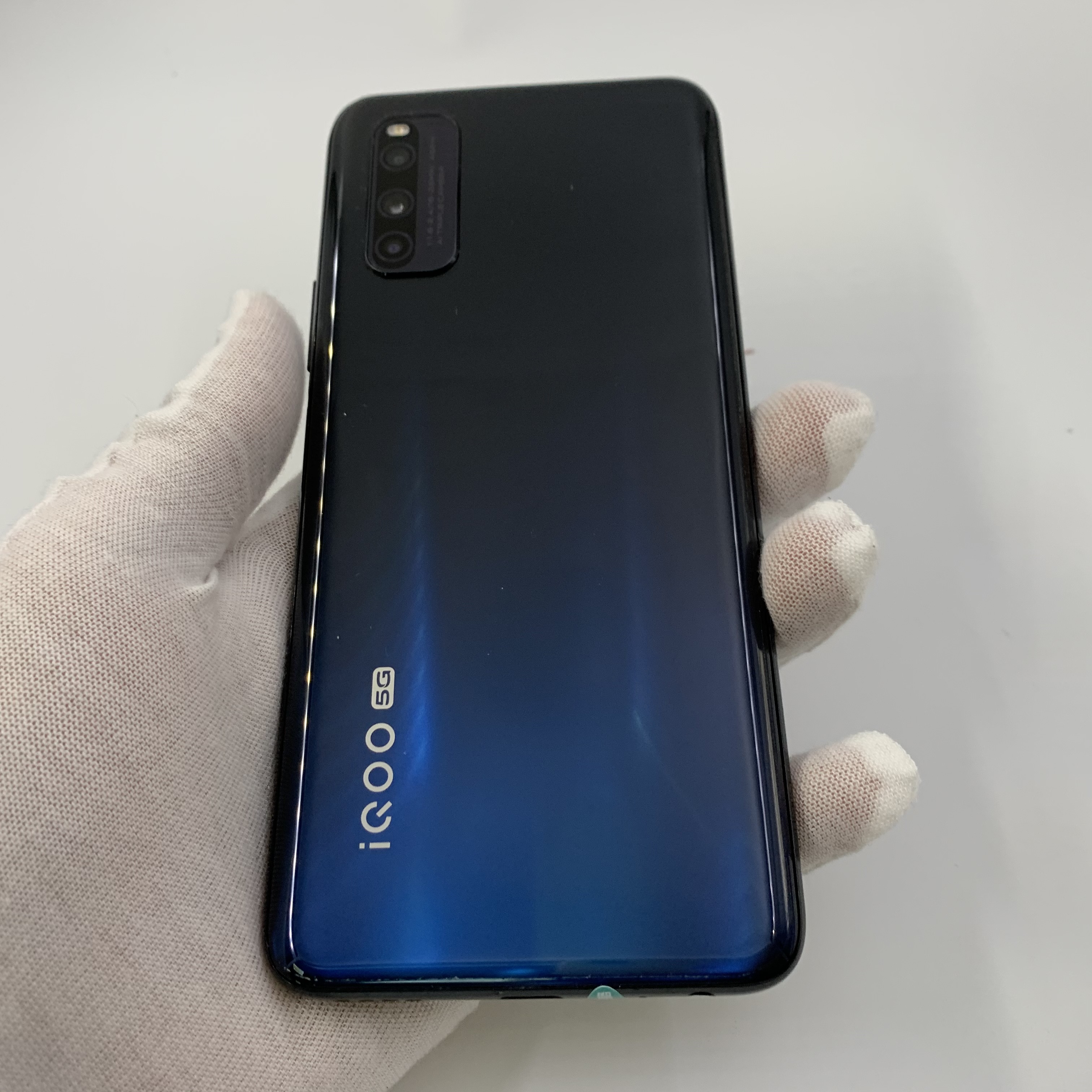vivo【iqoo z1 5g】5g全网通 太空蓝 8g/128g 国行 99新