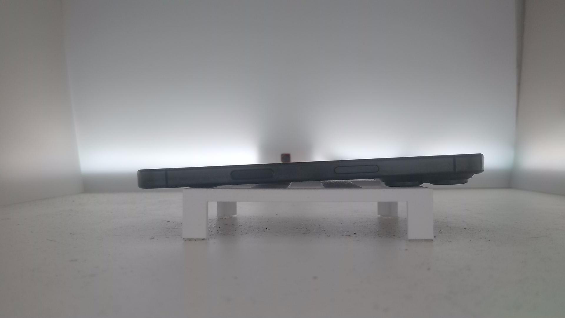 苹果【iPhone 16 pro】95新 