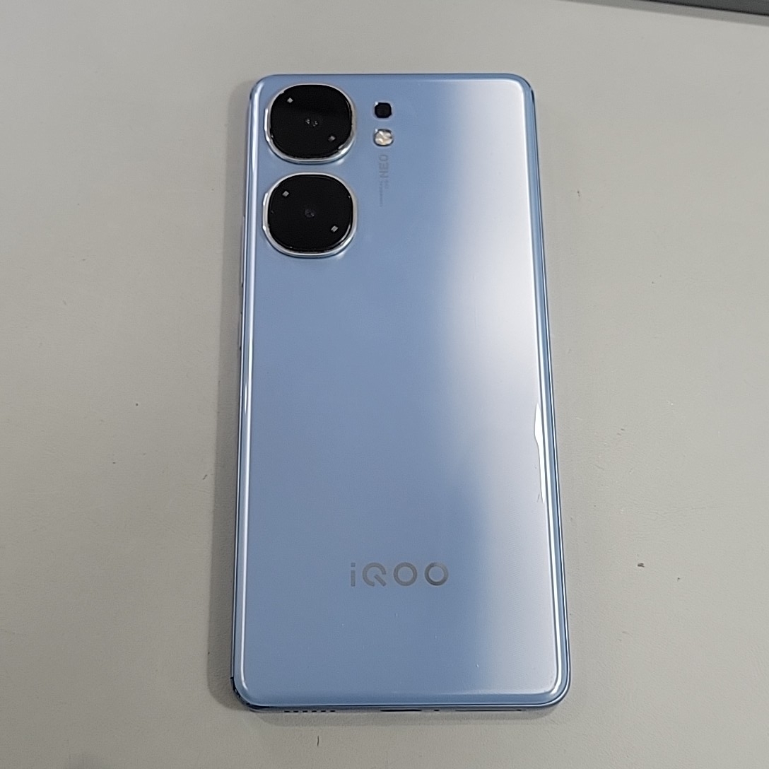 vivo【iQOO Neo9】8成新 