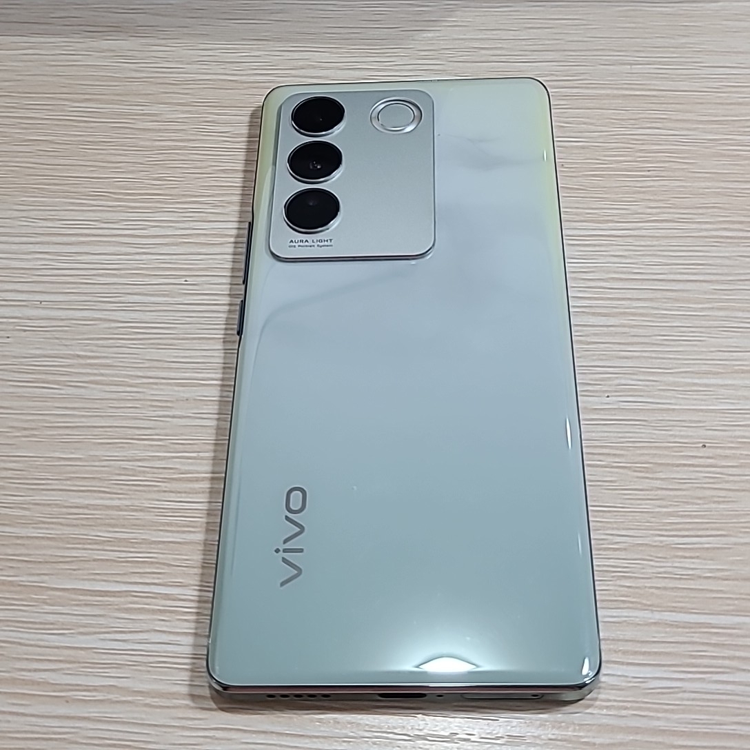 vivo【vivo S16】5G全网通 颜如玉 8G/256G 国行 9成新 