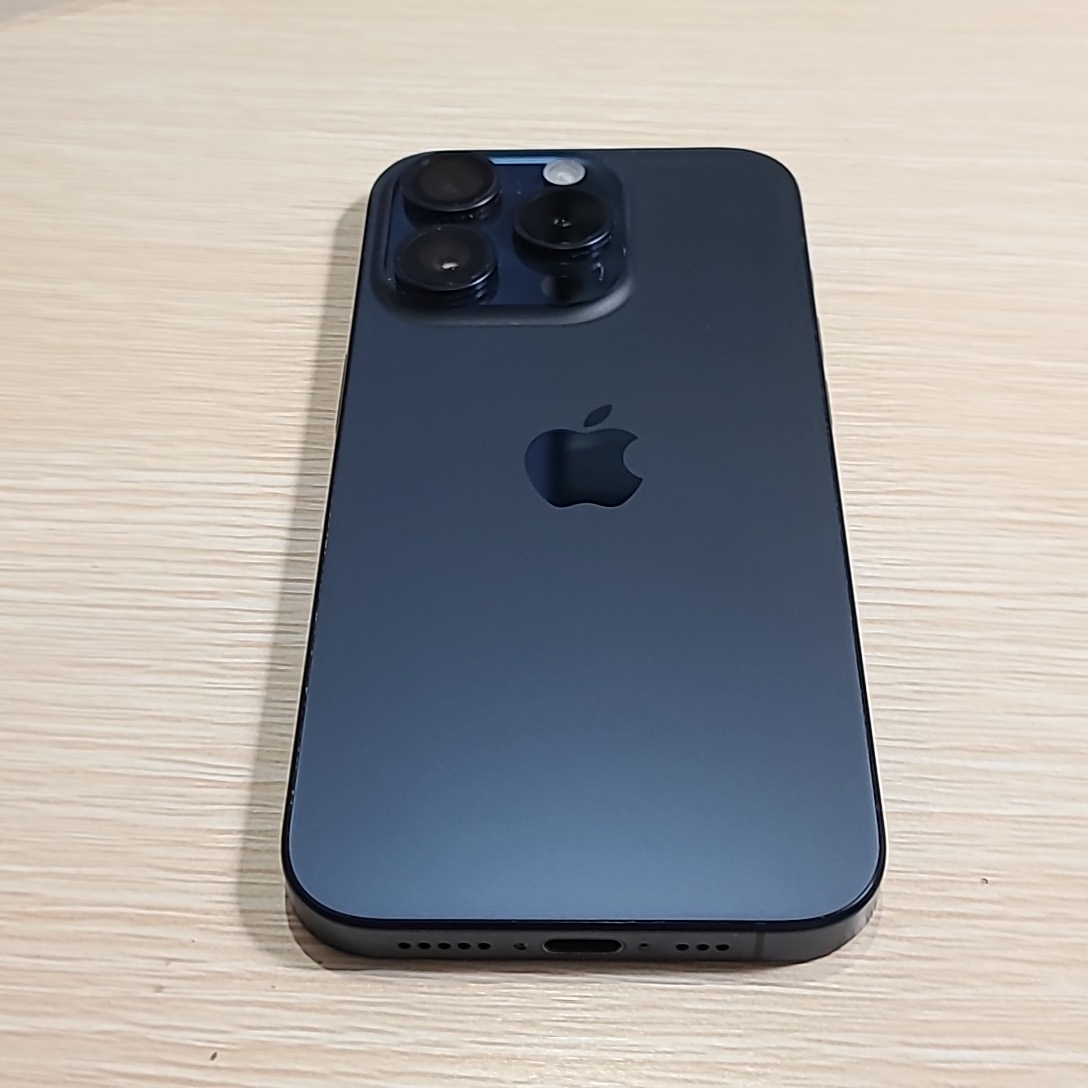 苹果【iPhone 15 Pro】5G全网通 蓝色钛金属 256G 国行 99新 