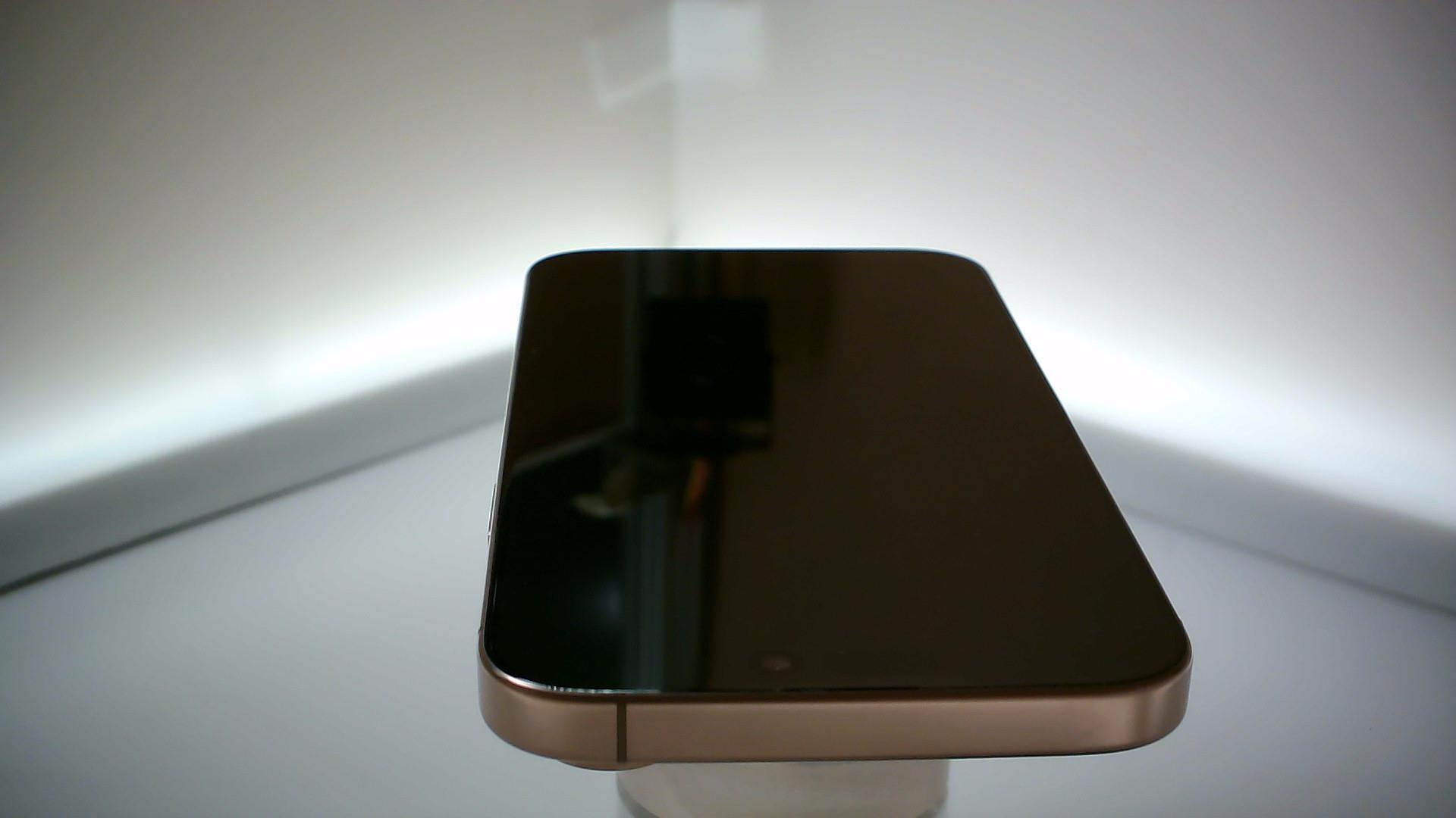 苹果【iPhone 16 pro max】95新 