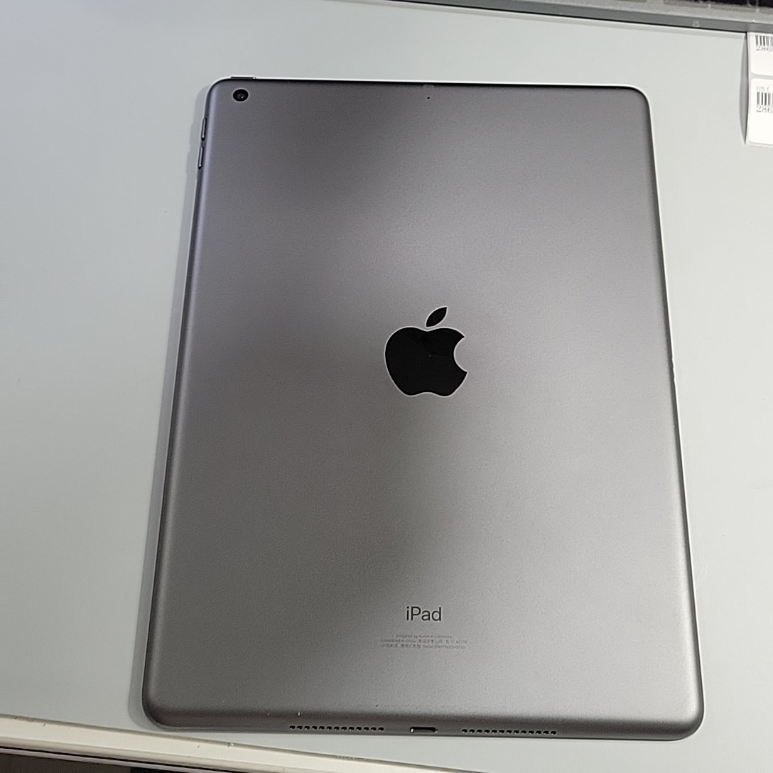 苹果【iPad8 10.2英寸 20款】WIFI版 深空灰 128G 国行 95新 