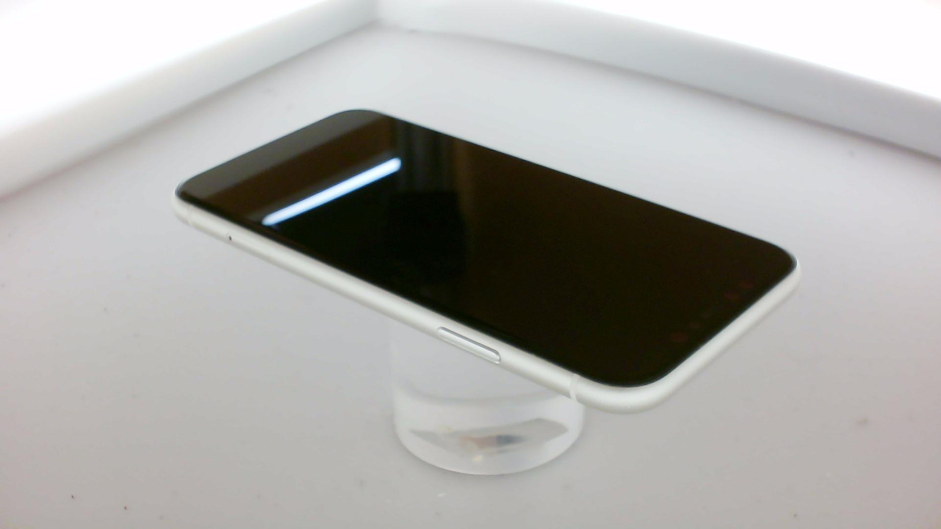 苹果【iPhone 11】白色 128G 国行 95新 