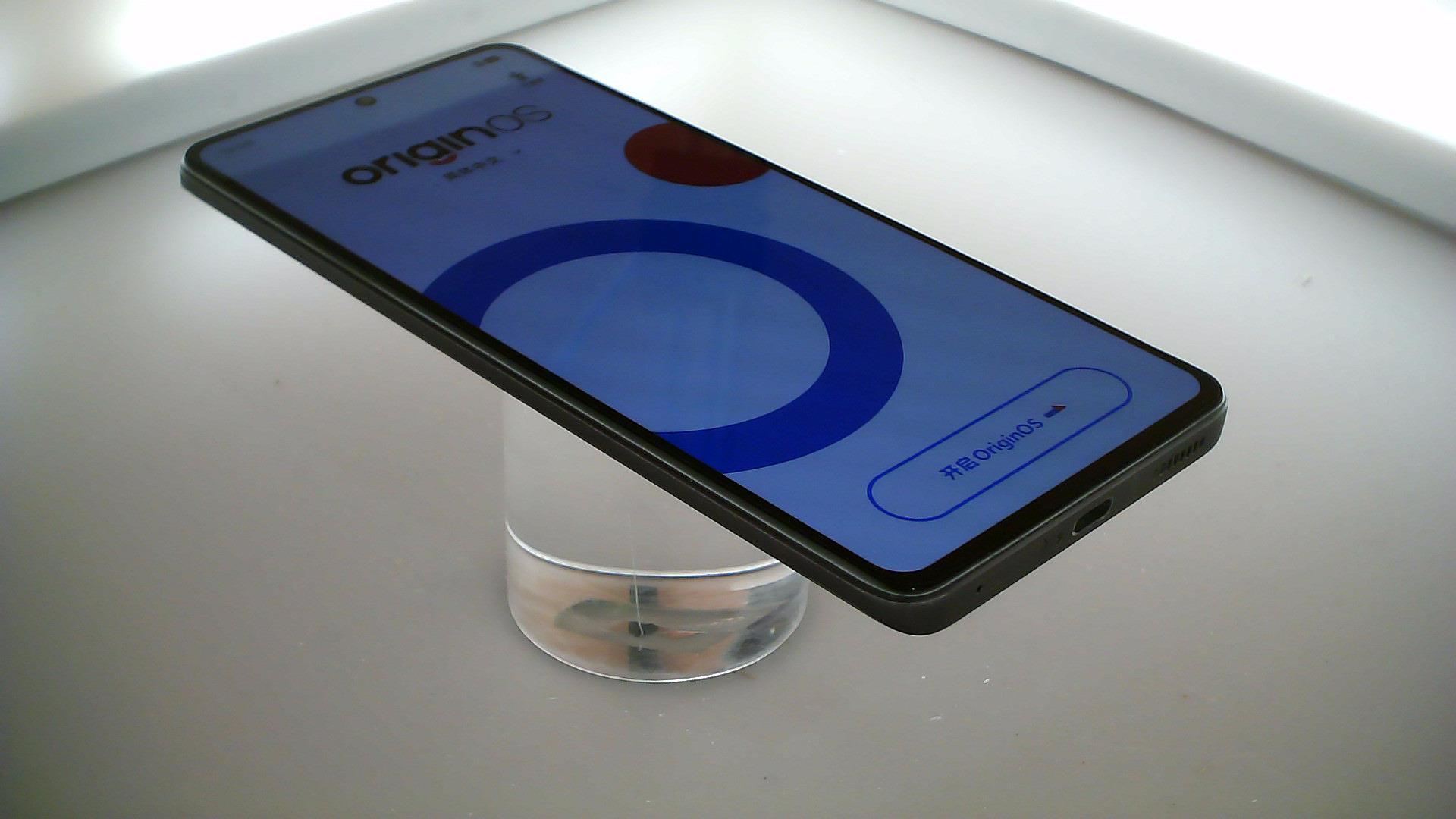 vivo【vivo iQOO 11】5G全网通 赛道版 12G/256G 国行 9成新 
