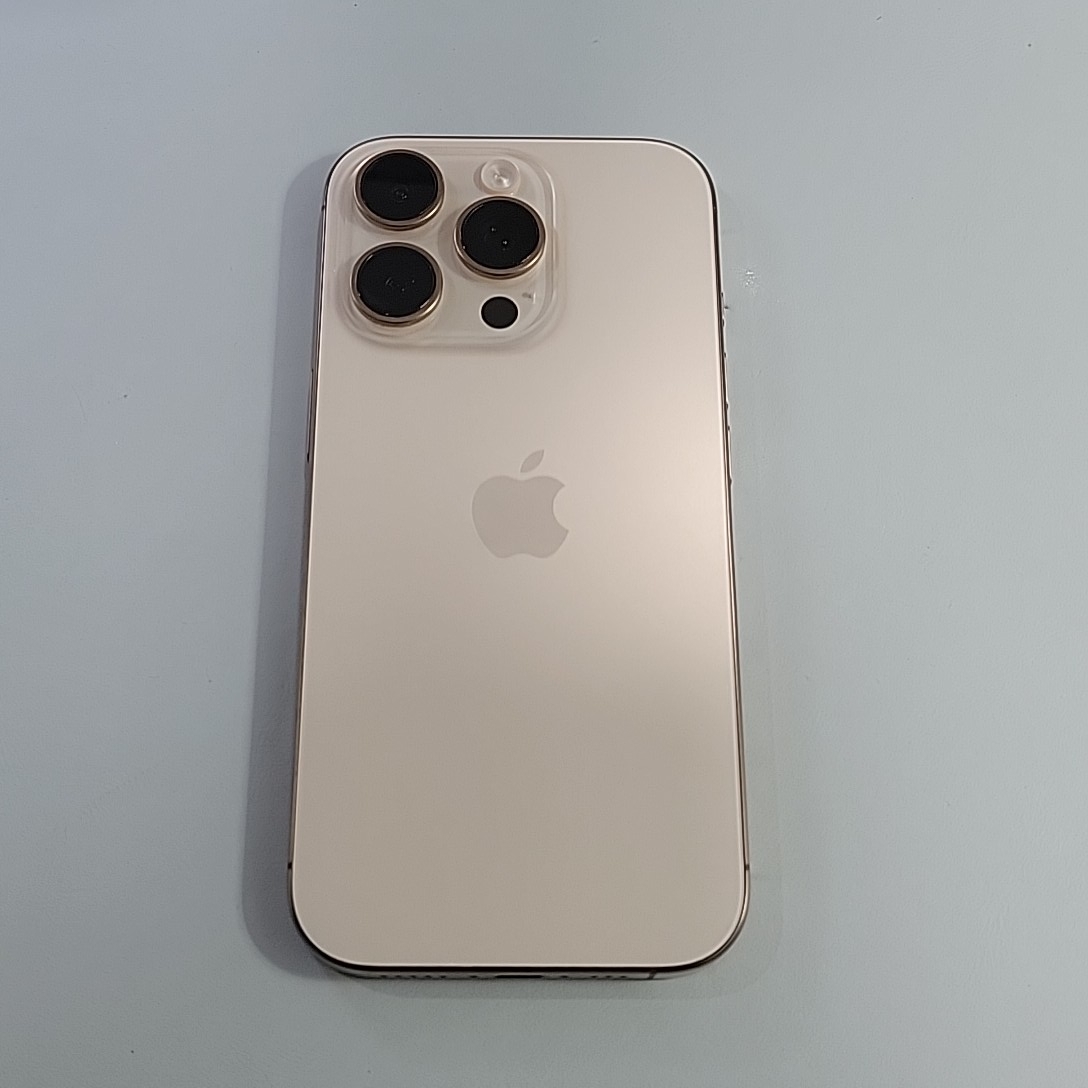苹果【iPhone 16 pro】95新 
