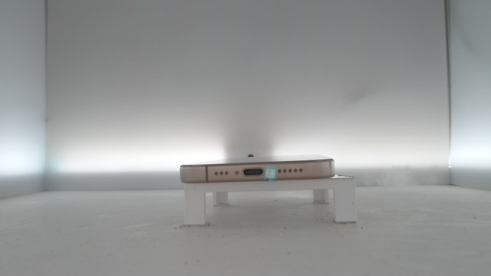 苹果【iPhone 16 pro】99新 