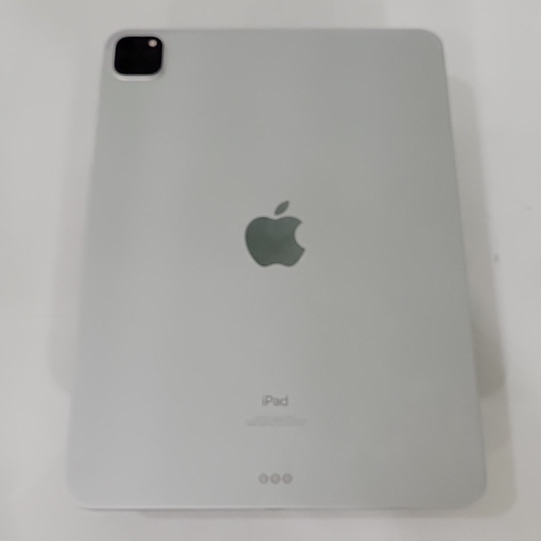 苹果【iPad Pro 11英寸  20款】WIFI版 银色 256G 国行 9成新 