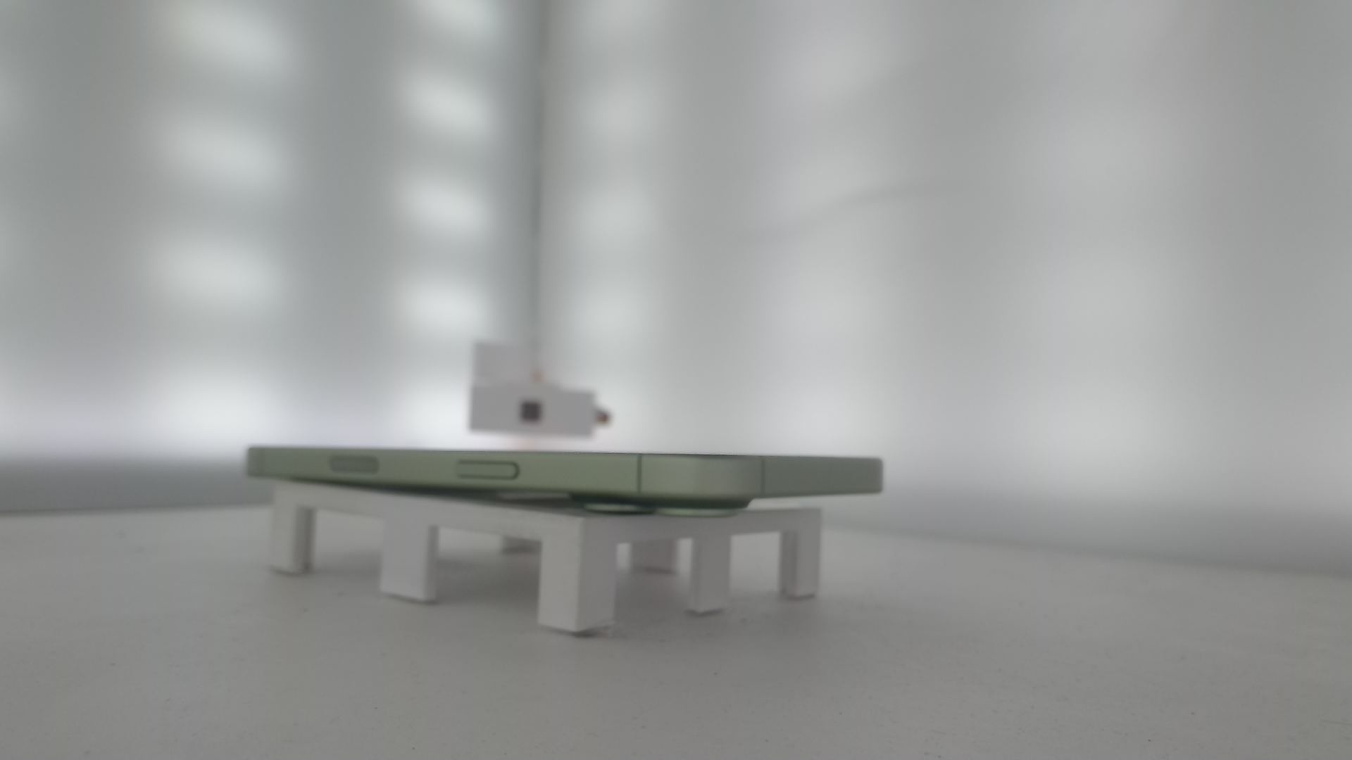 苹果【Apple iPhone 17】5G全网通 鼠尾草绿色 256G 国行 9成新 