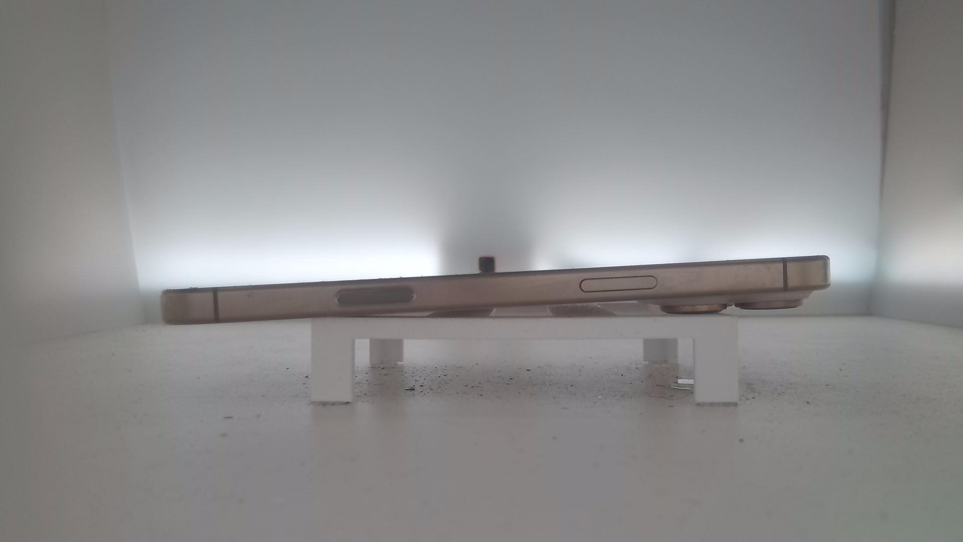 苹果【iPhone 16 pro max】95新 