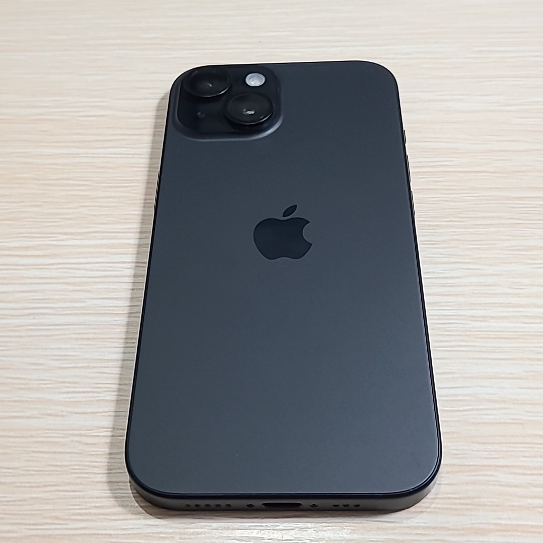 苹果【iPhone 15】5G全网通 黑色 128G 国行 9成新 
