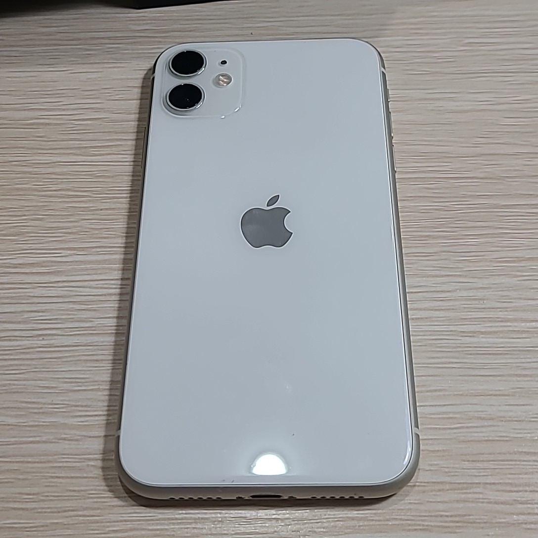 苹果【iPhone 11】白色 128G 国行 9成新 