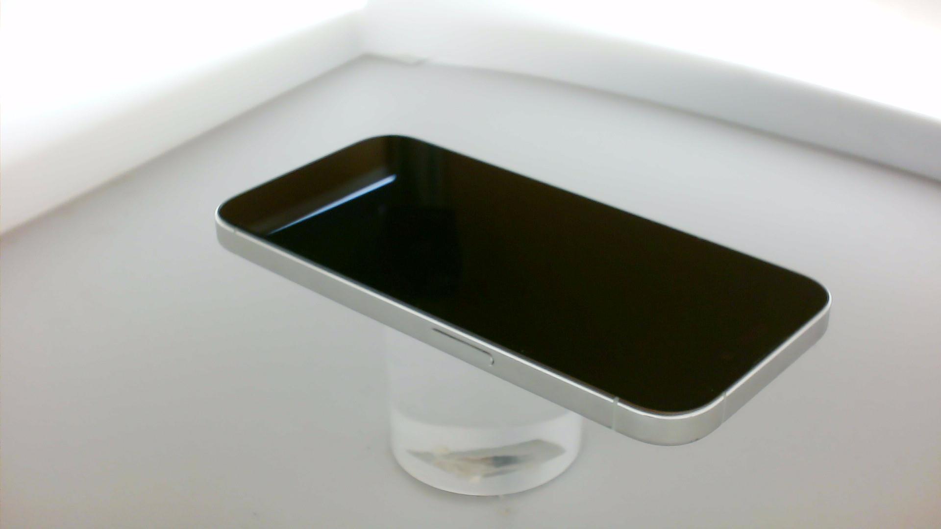 苹果【iPhone 15 Pro】8成新 