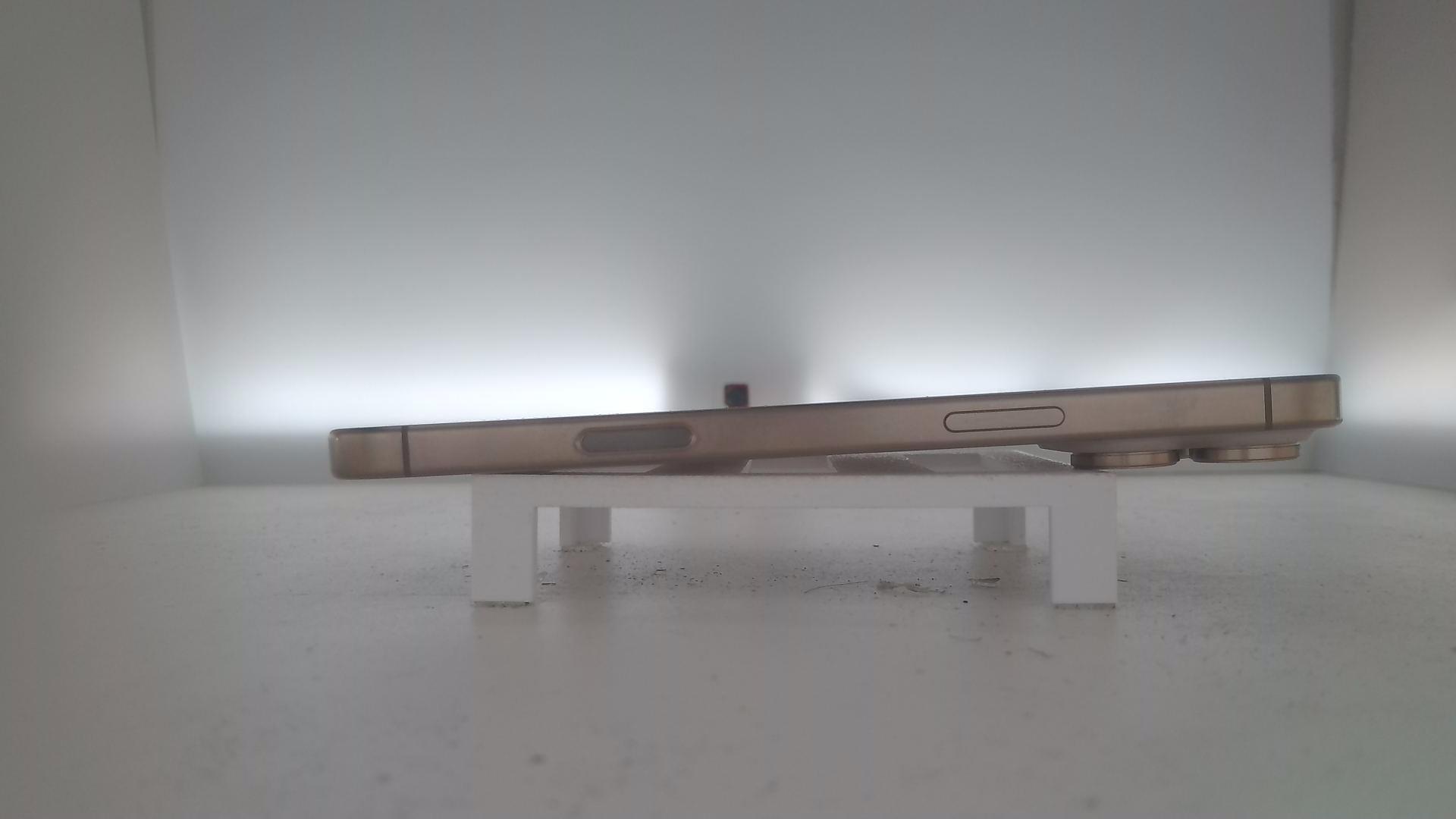 苹果【iPhone 16 pro max】99新 