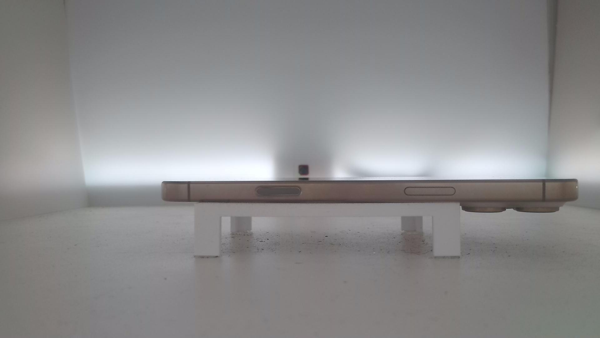 苹果【iPhone 16 pro max】99新 